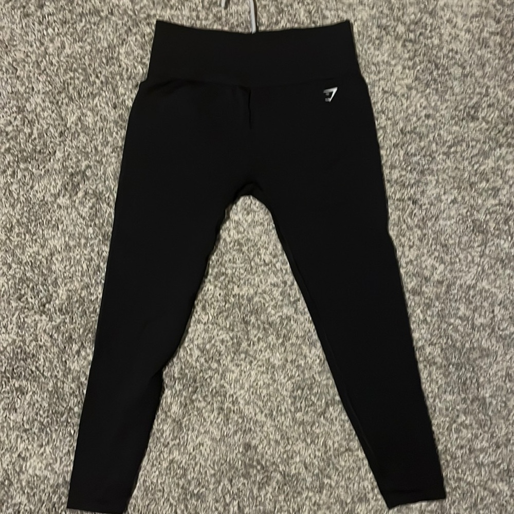 GYMSHARK black workout leggings